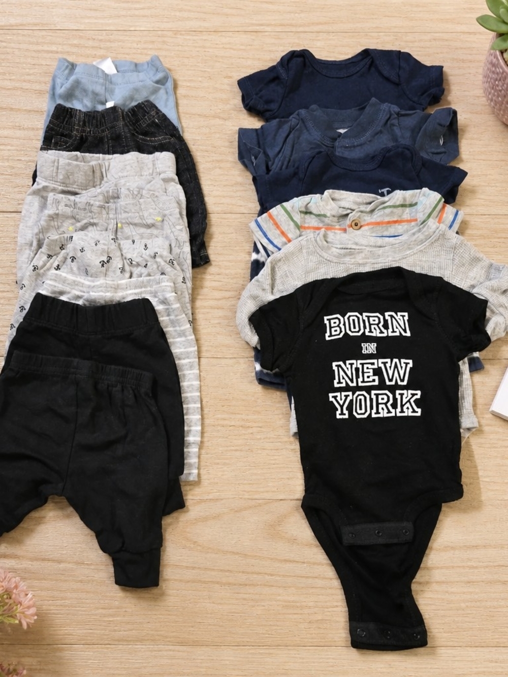 Newborn Baby Boy Clothes Lot NB Carter's Simple Joys Bodysuits Pants Outfit Bund